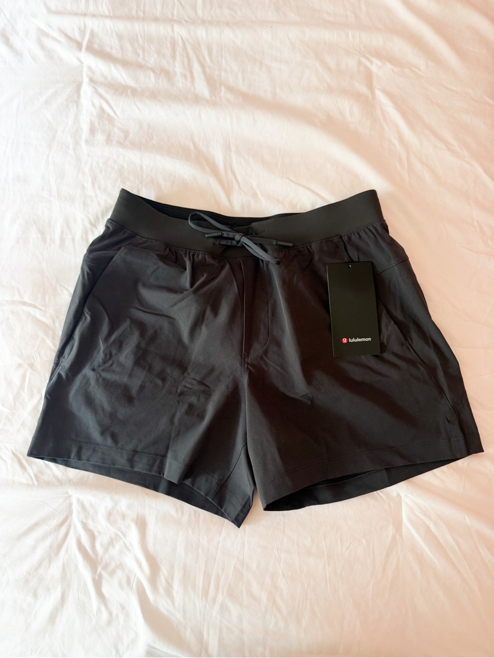 Lululemon Men’s Graphite Grey Zeroed In Linerless Shorts 5” Size Medium